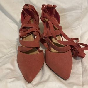 Rose tie around leg heels